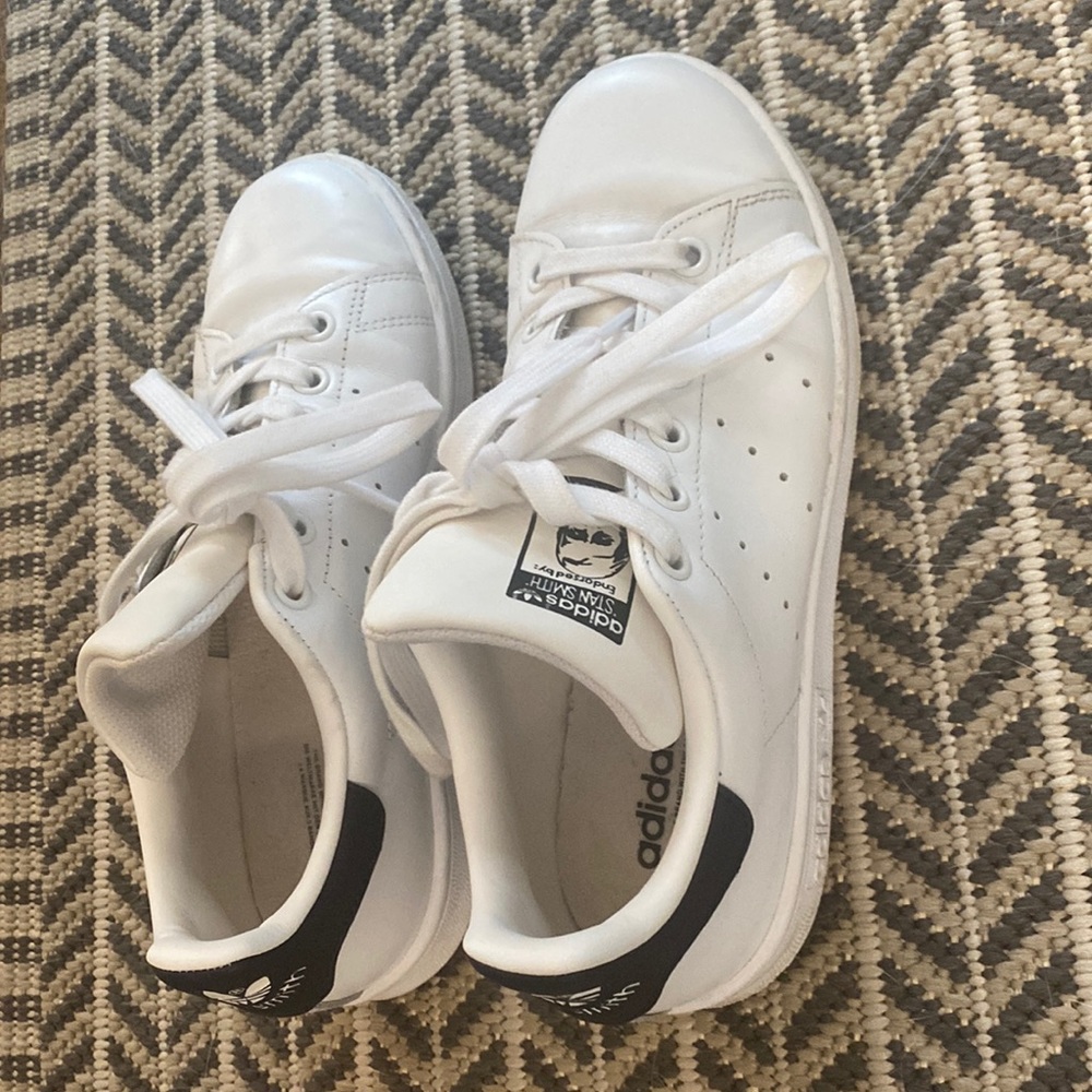 Women’s Size 5 1/2 Stan Smith Adidas Sneakers